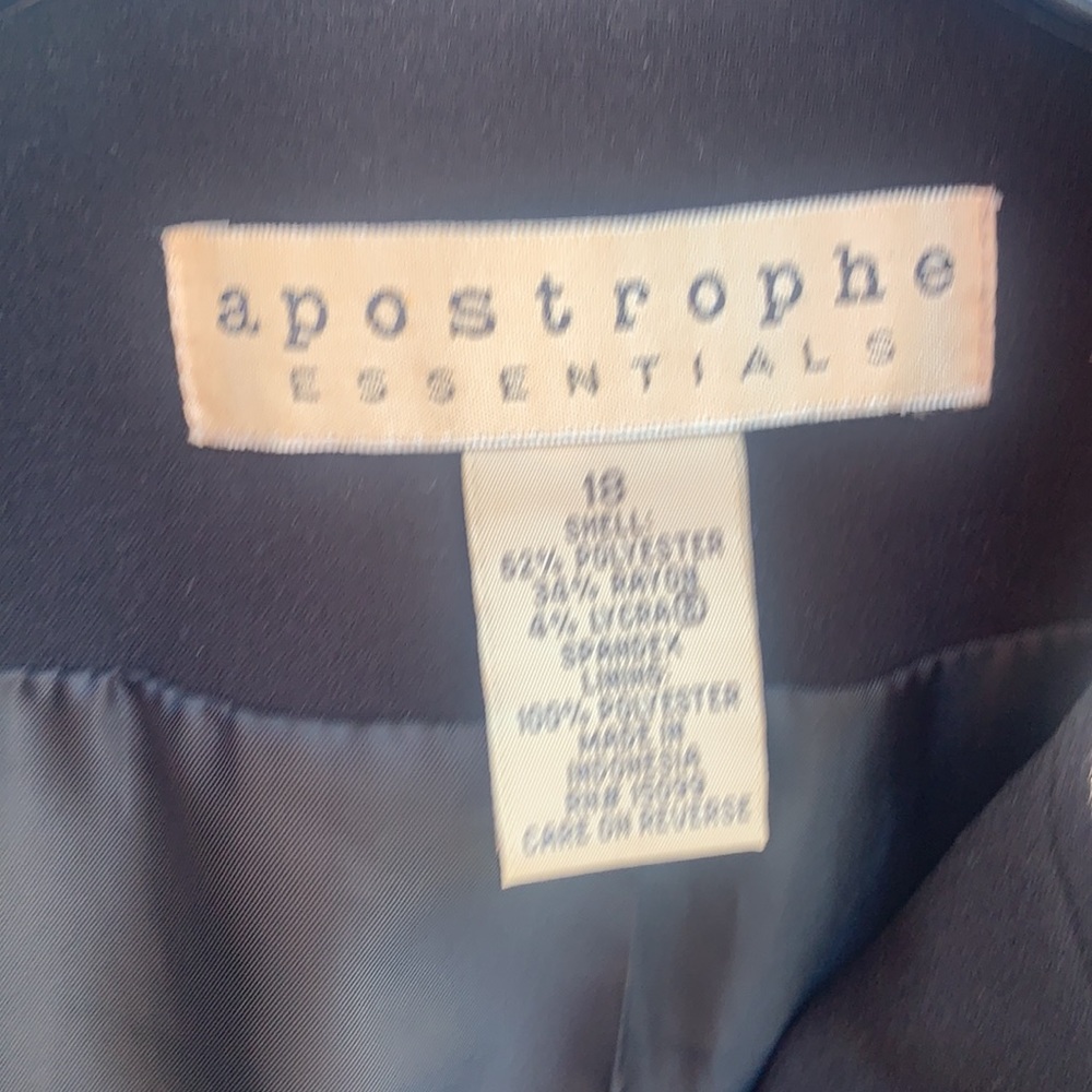 Apostrophe Essentials Jacket - image 3